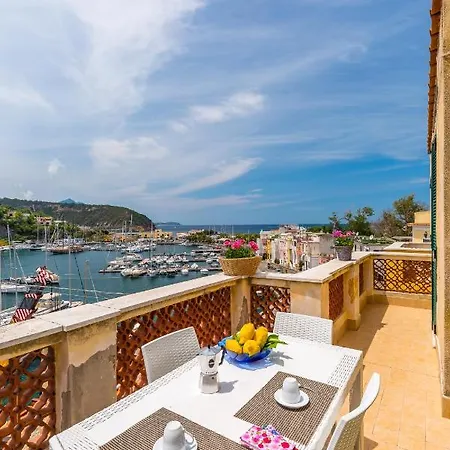 Chiaiolella Seaview!! Apartment Procida